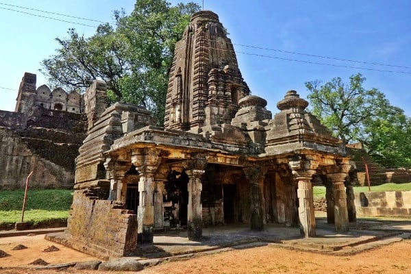 Taxi from Nagpur to Balaghat