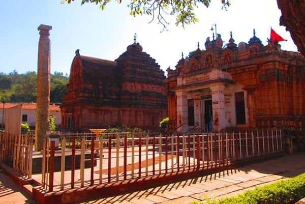 Taxi from Bangalore to Bellary