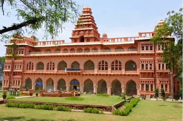 Taxi from Chennai to Chandragiri