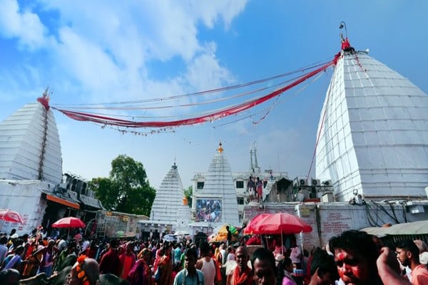 Taxi from Kolkata to Deoghar