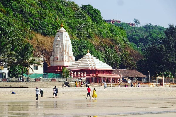 Pune to Ganpatipule cab at ₹4100 | Upto 20% off