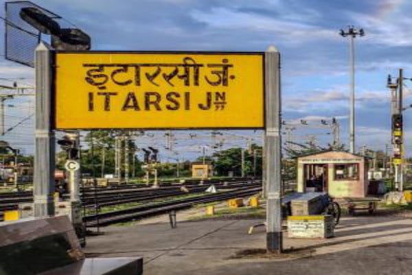 Taxi from Bhopal to Itarsi
