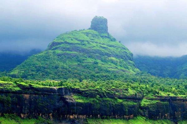 Taxi from Mumbai to Karjat