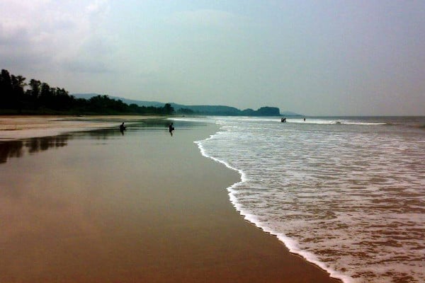 Taxi from Rajkot to Kashid