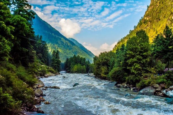 Taxi from Mohali to Kasol