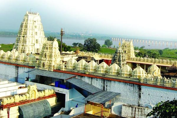 Distance Between Hyderabad And Khammam Hyderabad To Khammam Taxi Service At ₹2400 | Cabbazar