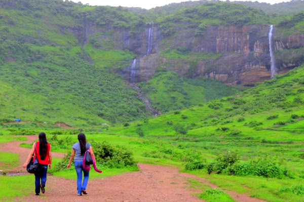 Taxi from Pune to Kharghar