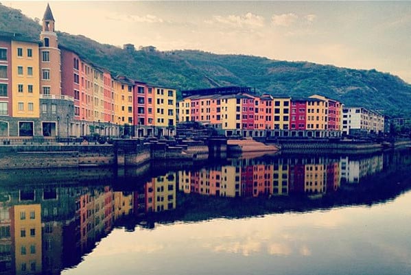 Taxi from Surat to Lavasa