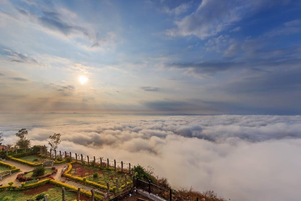 Taxi from Bangalore to Nandi