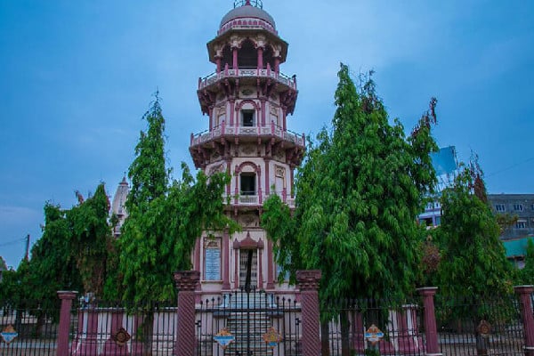 Taxi from Ahmedabad to Palanpur