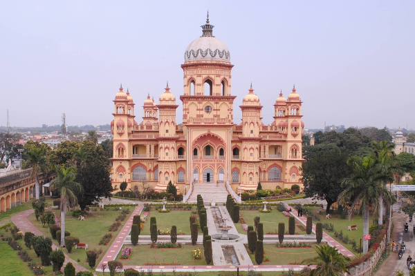 Taxi from Delhi to Rampur