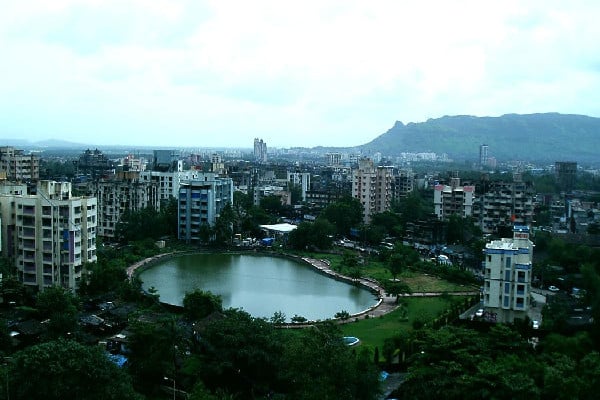 Taxi from Pune to Thane