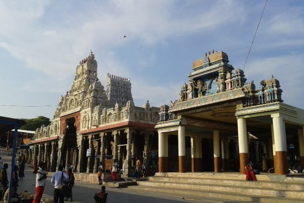 Taxi from Madurai to Tiruchendur