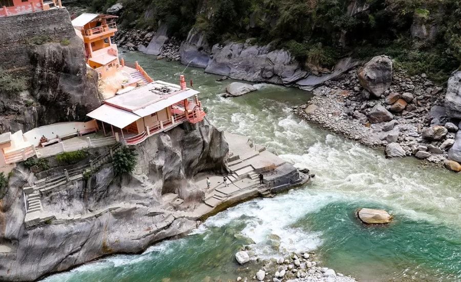 Delhi to Badrinath – A Complete Travel Guide for 2025
