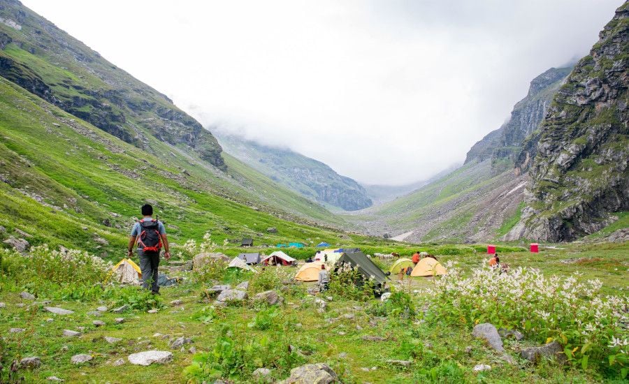 Places to Visit Near Badrinath by Road – Top Weekend Getaways & Road Trips