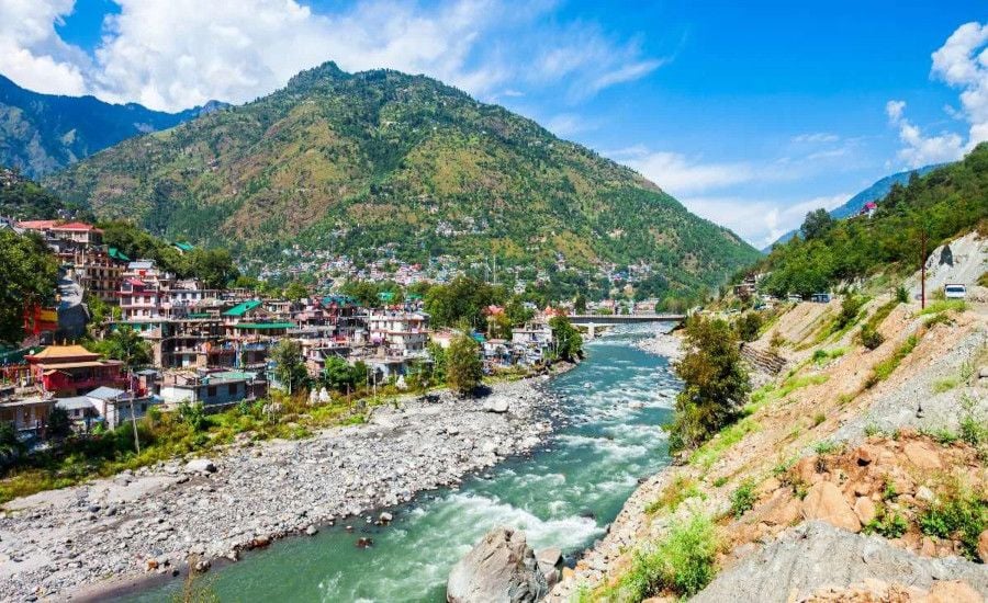 Delhi to Manali Travel Guide – Routes, Distance, Fare & More