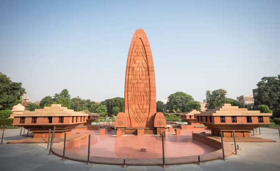 Places to Visit Near Chandigarh by Road – Top Weekend Getaways & Road Trips