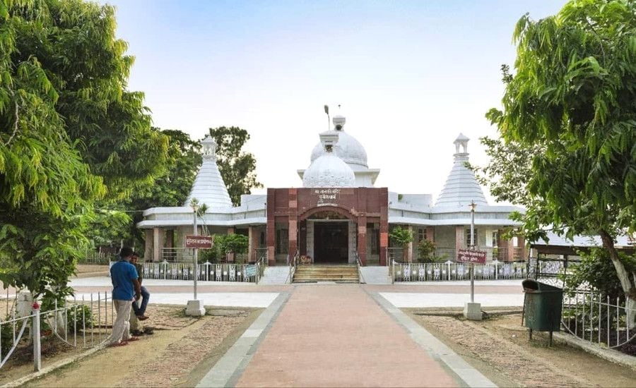Places to Visit Near Varanasi by Road – Top Weekend Getaways & Road Trips